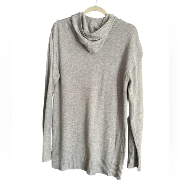 Uniqlo Gray Rayon/Cashmere Blend Cardigan EUC - Picture 2 of 3